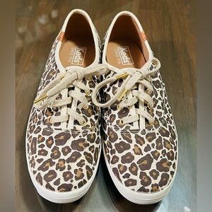 KEDS leopard Print 8.5 / Great Condition 😊